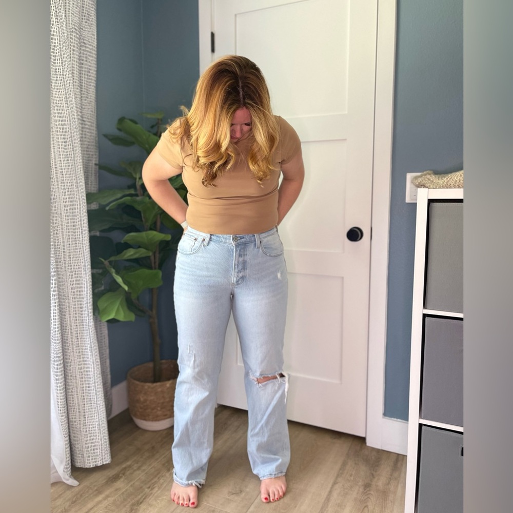 Abercrombie and Fitch | The 90s Baggy Low Rise | 29/8 | Light Wash Distressed